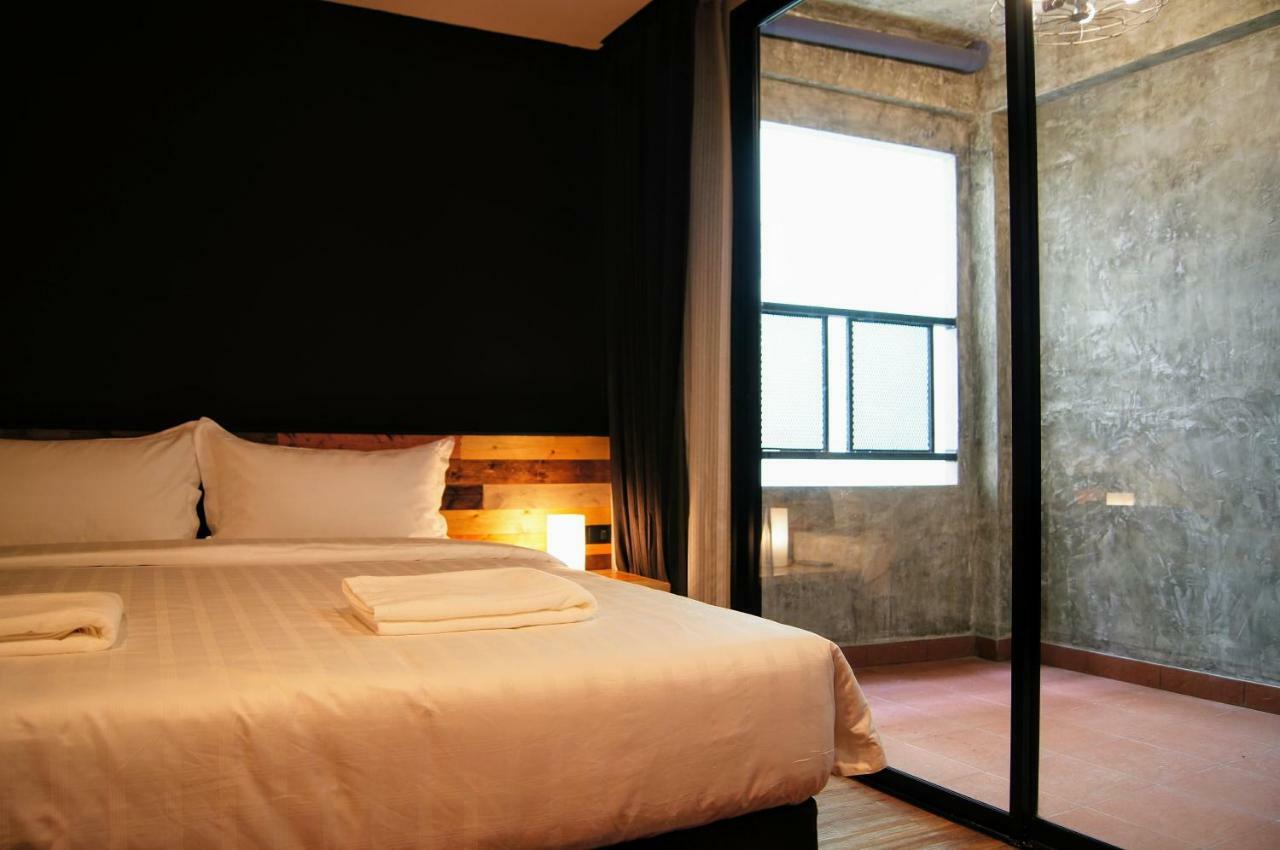 Zleepmotion Bangkok Hostel Екстериор снимка