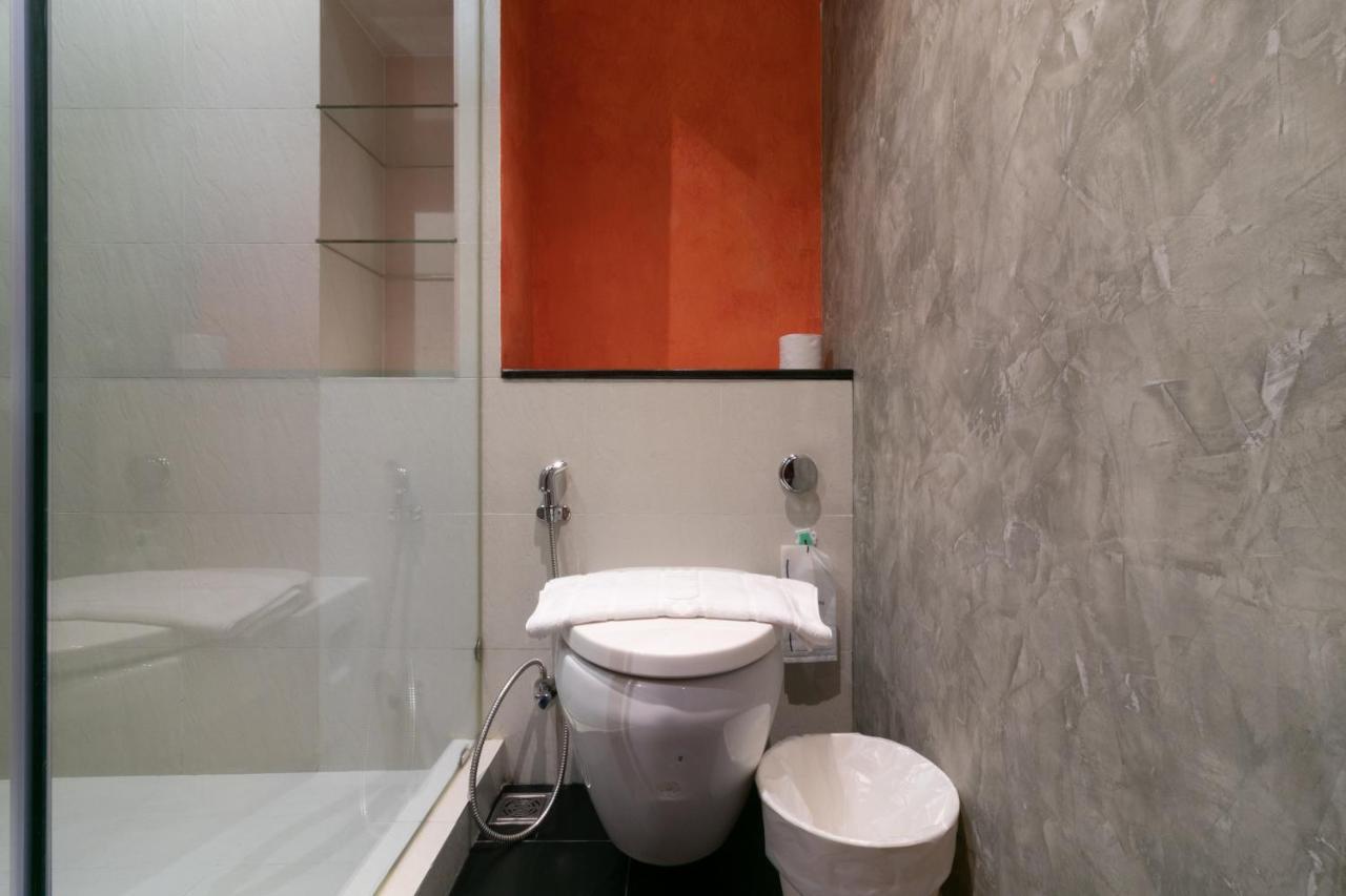 Zleepmotion Bangkok Hostel Екстериор снимка