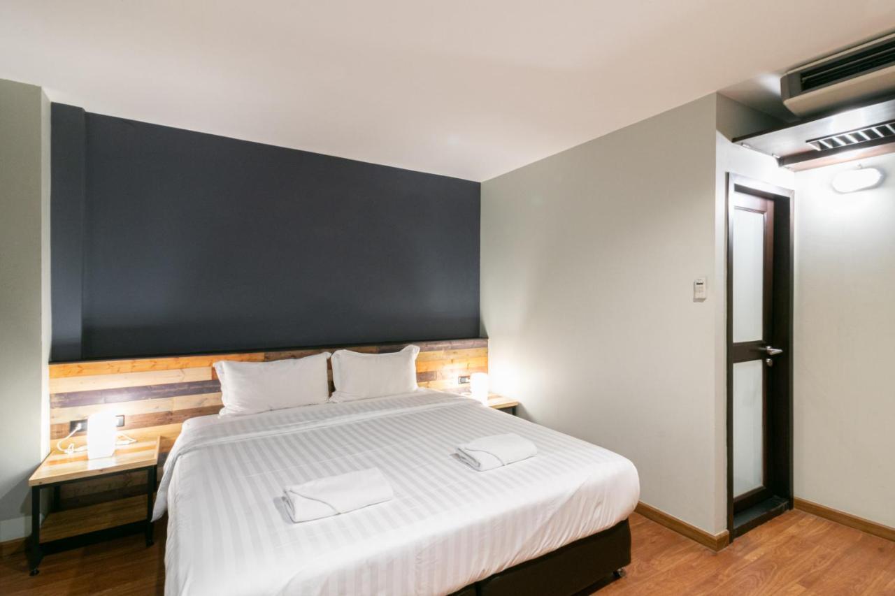 Zleepmotion Bangkok Hostel Екстериор снимка