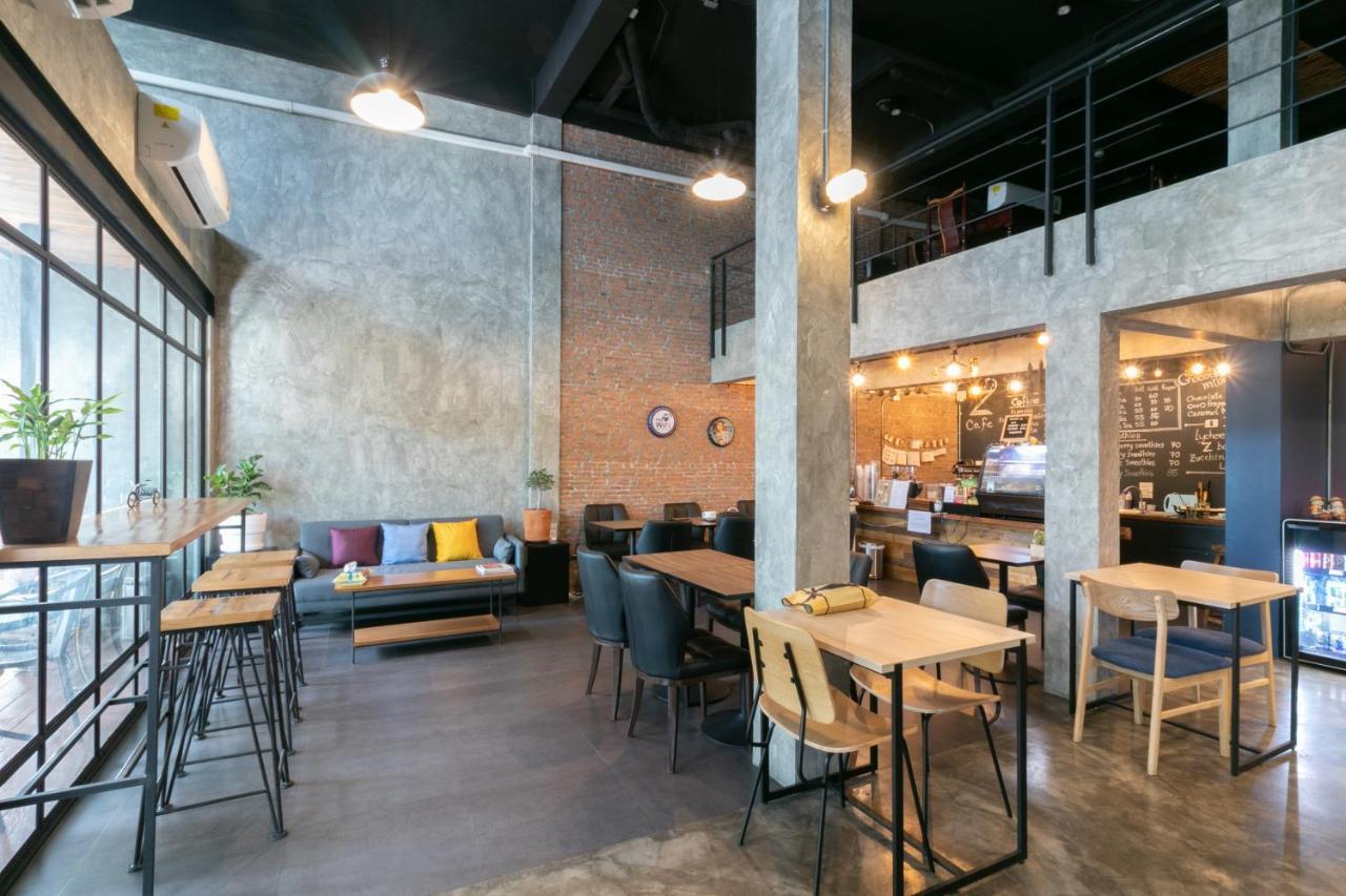 Zleepmotion Bangkok Hostel Екстериор снимка