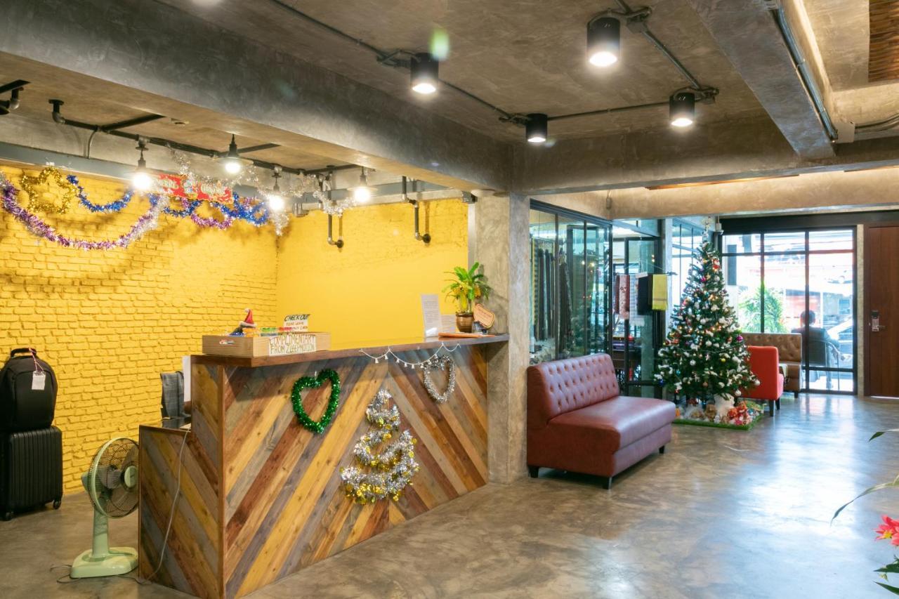 Zleepmotion Bangkok Hostel Екстериор снимка